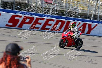 media/Aug-27-2022-Fastrack Riders (Sat) [[c588535105]]/Level 1/Session 1 Start Finish/